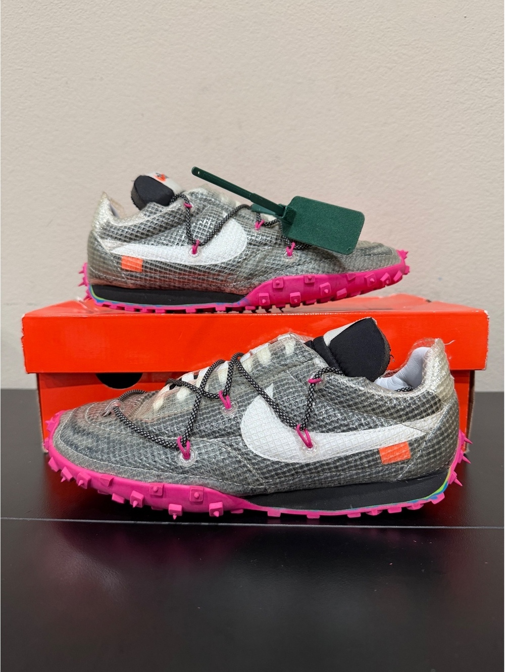 Size 8 - Off-White x Nike Women’s Waffle Racer “Fuchsia”